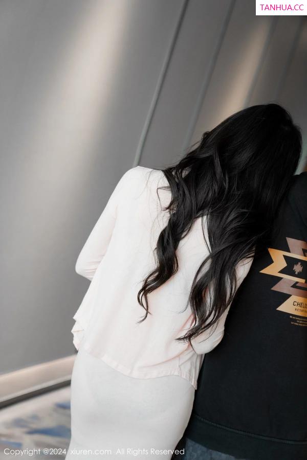 陈若依 抖娘利世 [XiuRen]高清写真图 2024.01.11 No.7945 利世 丝袜美腿第11张图片